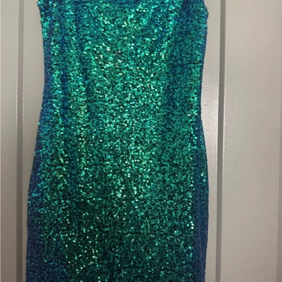 H&M Green Sequin Sheath Mini Dress - Picture 4 of 8